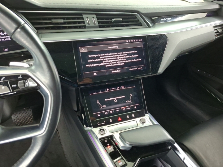 Foto 10 van Audi e-tron