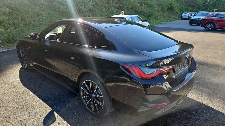 Foto 4 van BMW i4