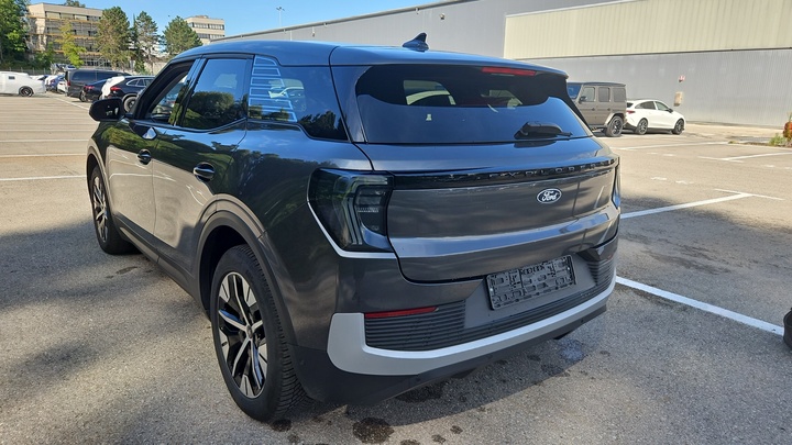 Foto 4 van Ford Explorer EV