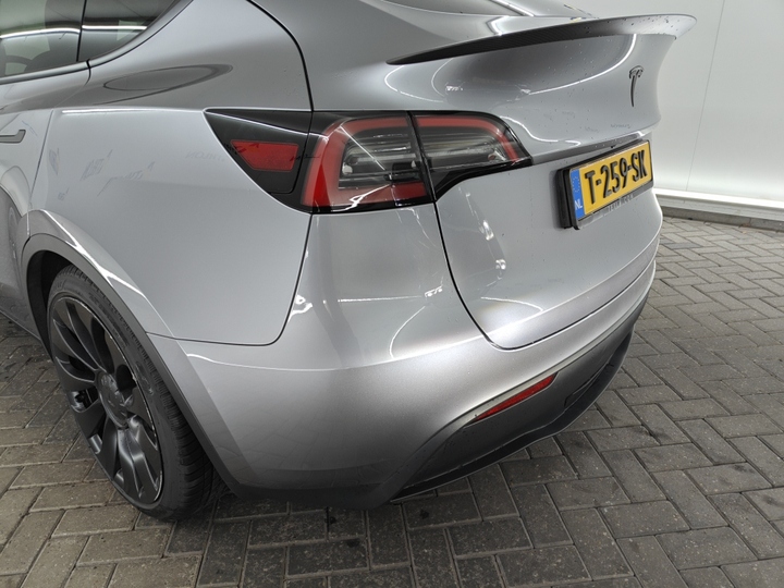 Foto 31 van Tesla Model Y