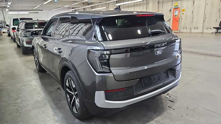 Foto 4 van Ford Explorer EV