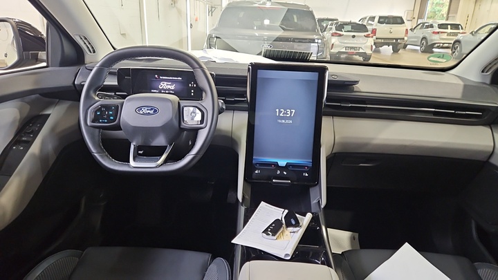 Foto 7 van Ford Explorer EV