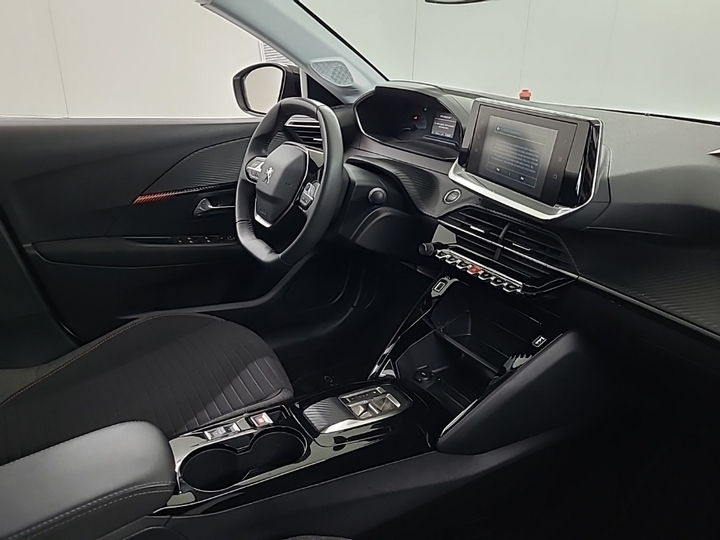 Foto 7 van Peugeot E-208
