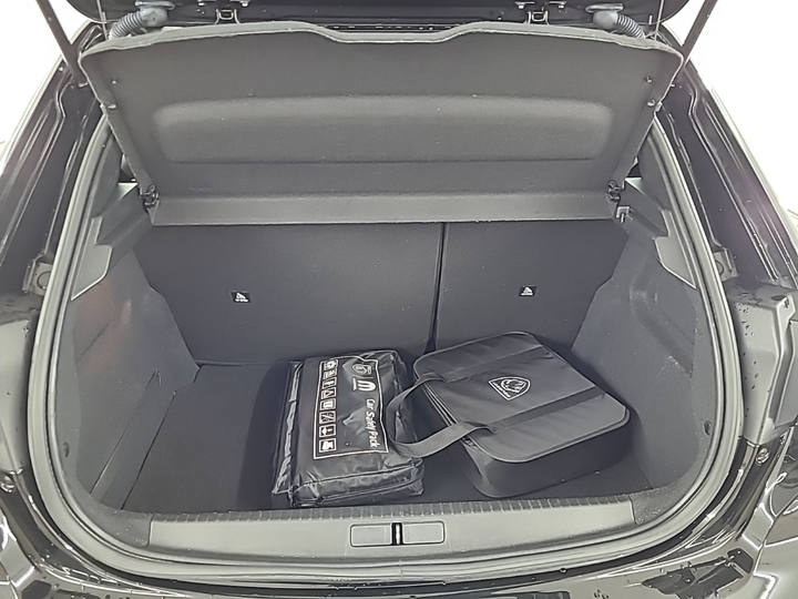 Foto 5 van Peugeot E-208