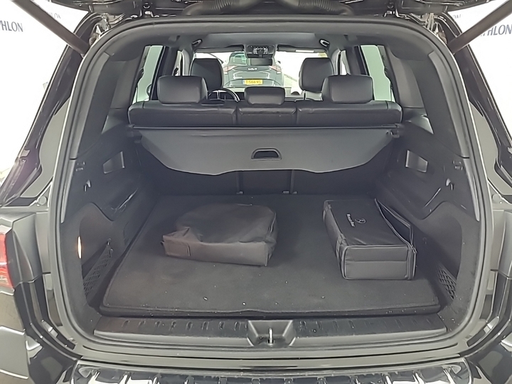 Photo 6 of Mercedes EQB