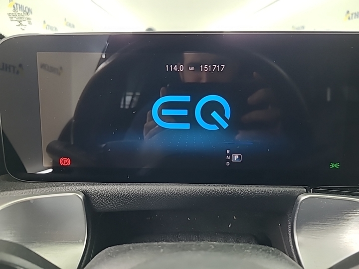 Photo 10 of Mercedes EQB
