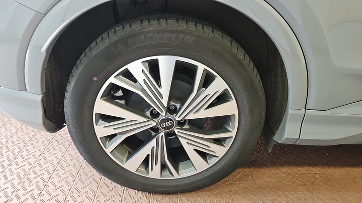 Foto 11 van Audi Q4 e-tron