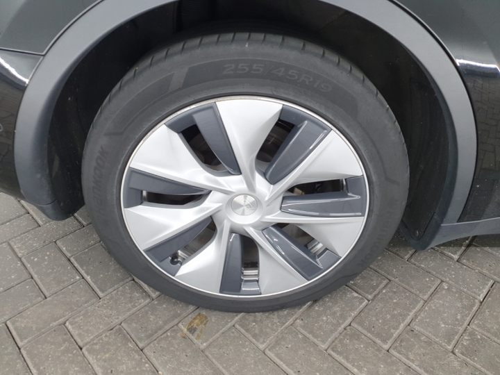 Photo 17 of Tesla Model Y