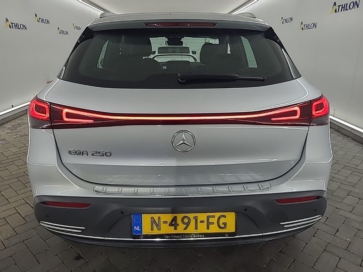 Photo 17 of Mercedes EQA