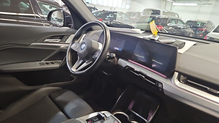 Foto 8 van BMW ix1
