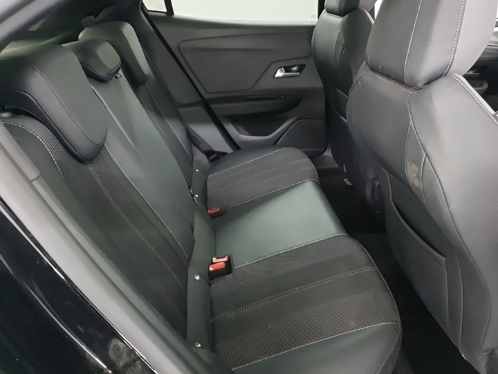 Photo 8 of Opel Mokka-e