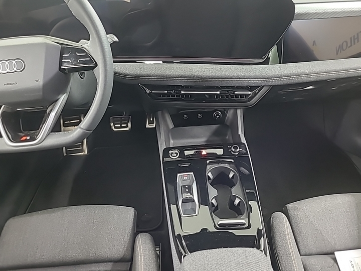 Foto 11 van Audi A6 Avant e-tron