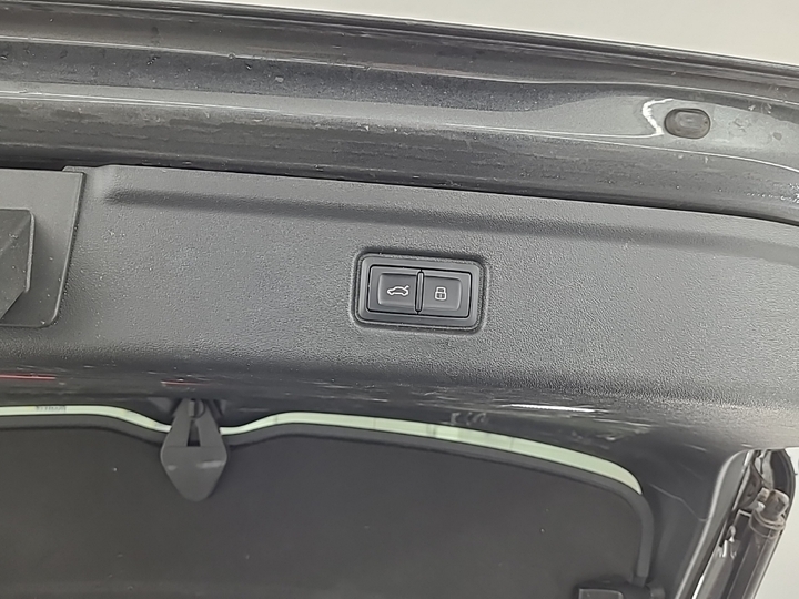 Foto 18 van Audi A6 Avant e-tron