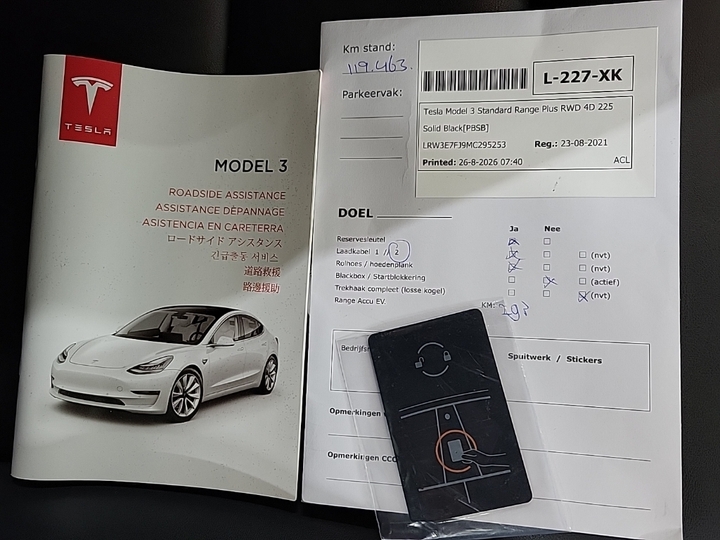 Foto 11 van Tesla Model 3