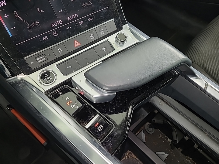 Foto 12 van Audi e-tron sportback
