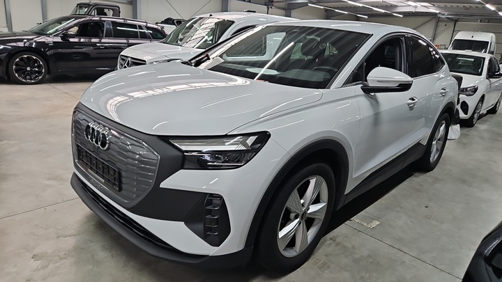 Foto 2 van Audi Q4 Sportback e-tron
