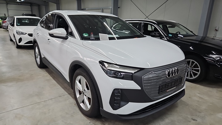Foto 3 van Audi Q4 Sportback e-tron