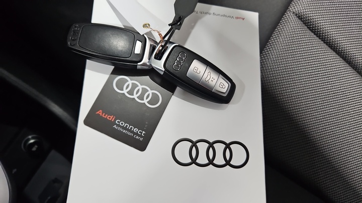 Foto 12 van Audi Q4 Sportback e-tron