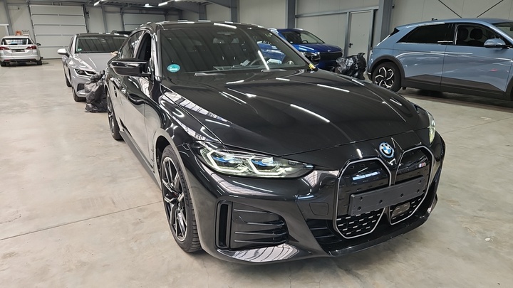 Foto 3 van BMW i4
