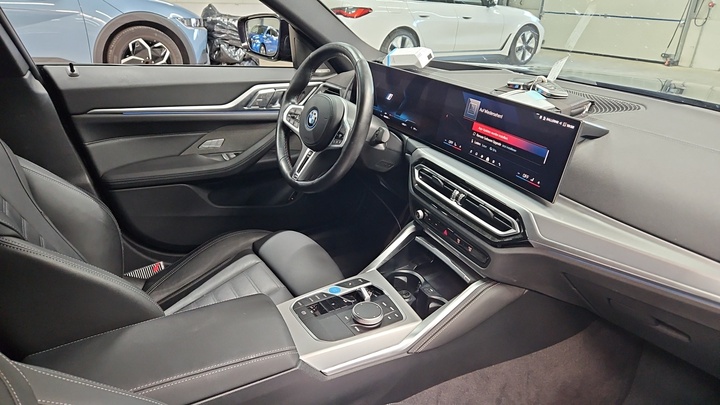 Foto 8 van BMW i4