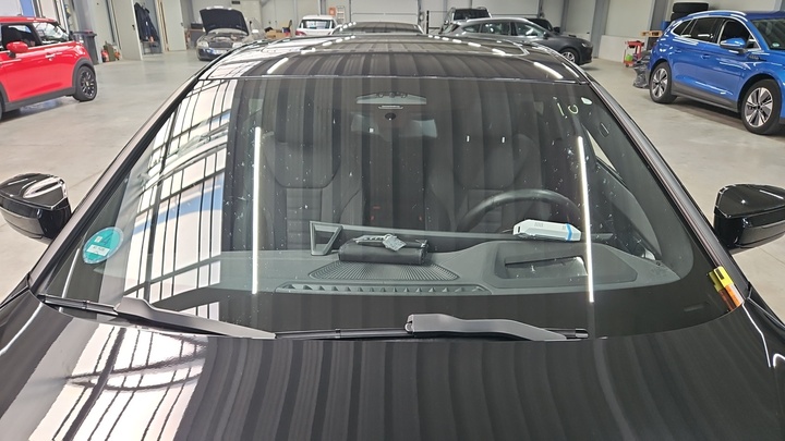 Foto 17 van BMW i4
