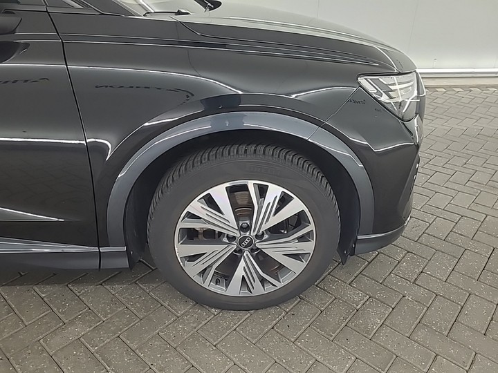 Photo 20 of Audi Q4 e-tron