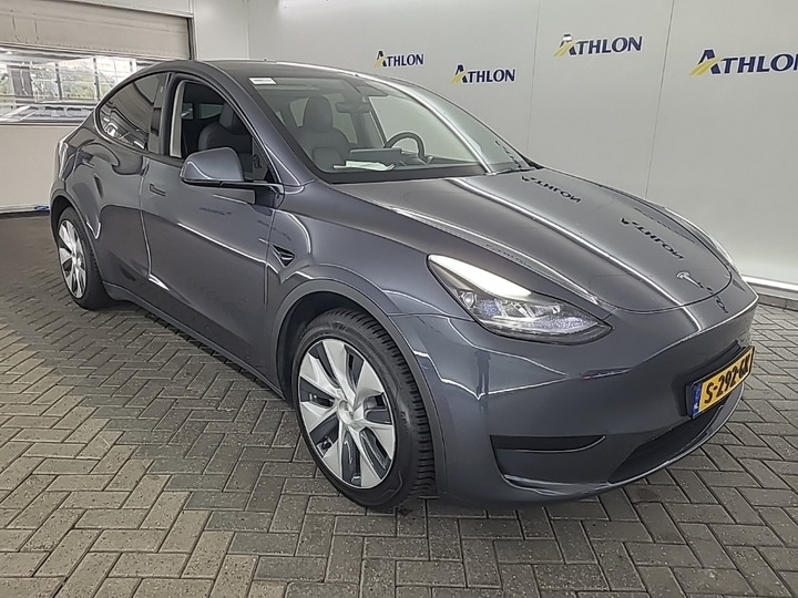 Photo 2 of Tesla Model Y
