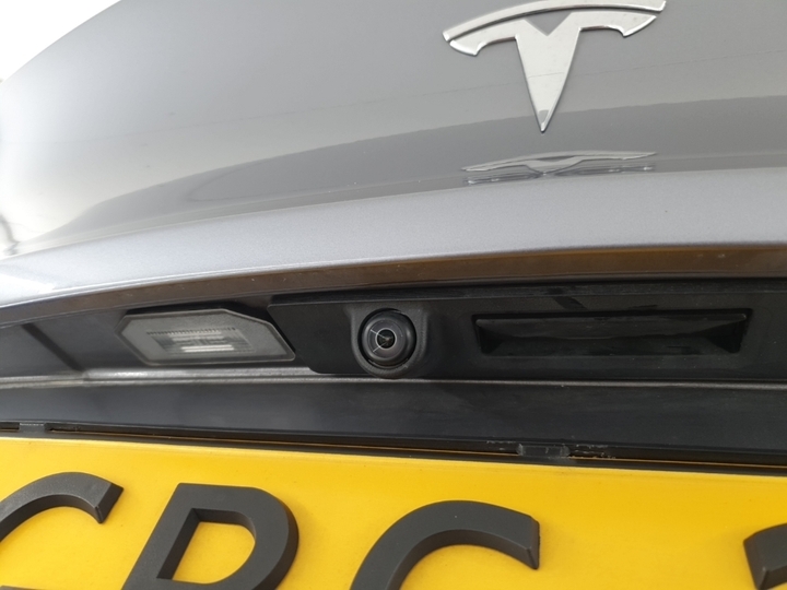 Foto 15 van Tesla Model Y