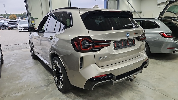 Foto 4 van BMW ix3