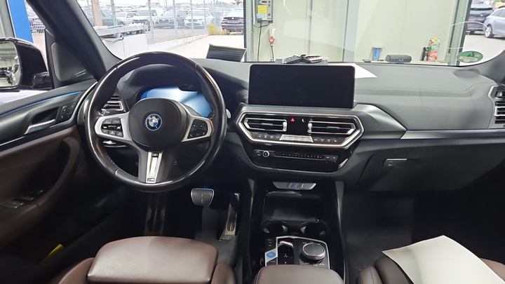 Foto 7 van BMW ix3