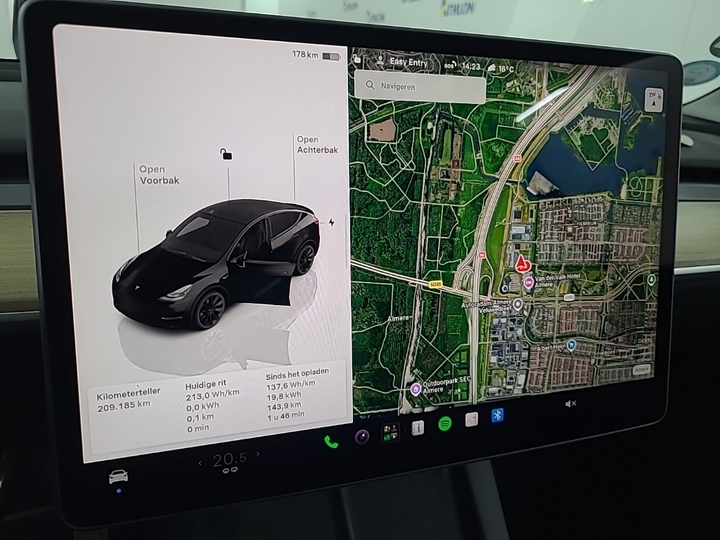 Foto 8 van Tesla Model Y