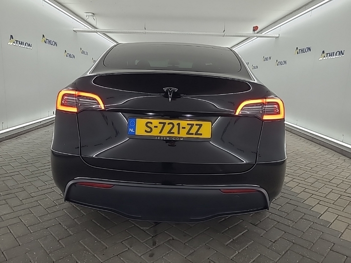 Foto 12 van Tesla Model Y