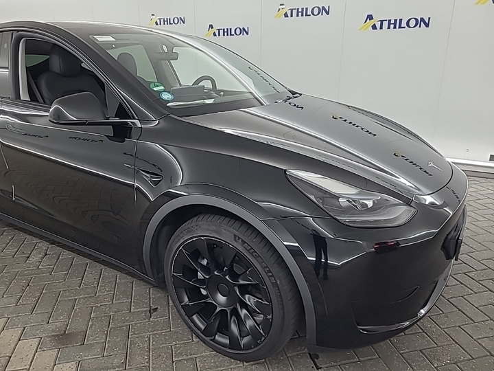 Foto 14 van Tesla Model Y