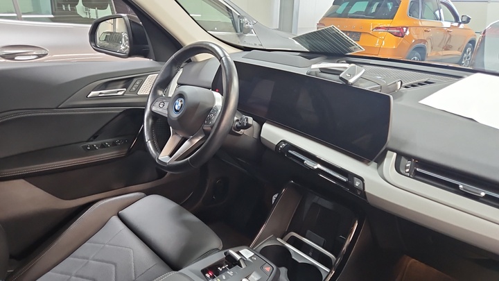 Foto 8 van BMW ix1