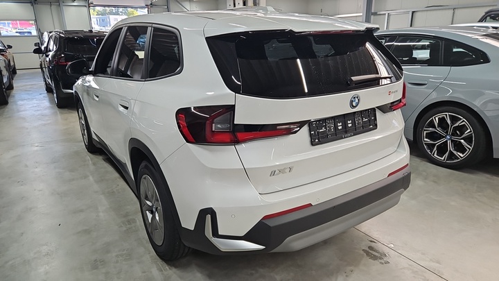 Foto 4 van BMW ix1