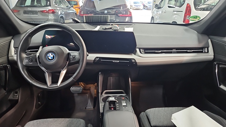 Foto 7 van BMW ix1