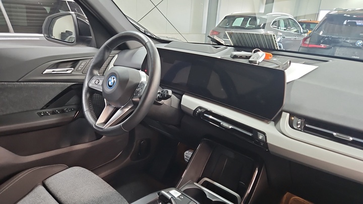 Foto 8 van BMW ix1