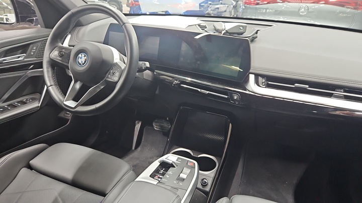 Foto 7 van BMW ix1