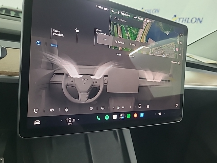 Foto 11 van Tesla Model Y