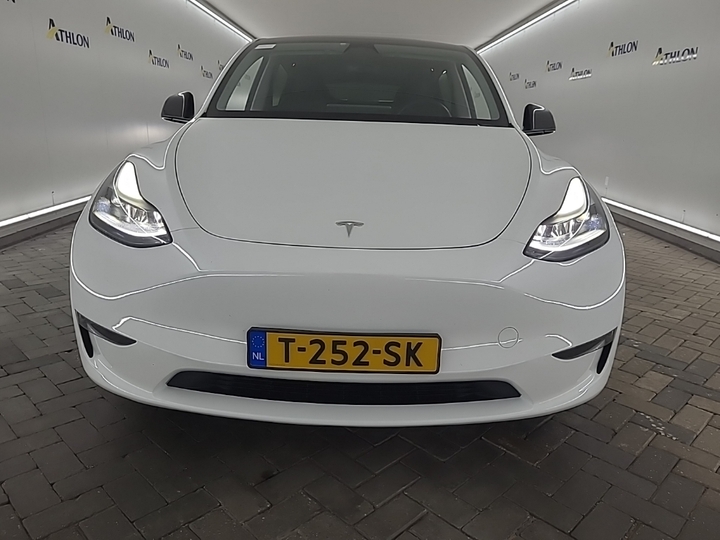 Foto 21 van Tesla Model Y