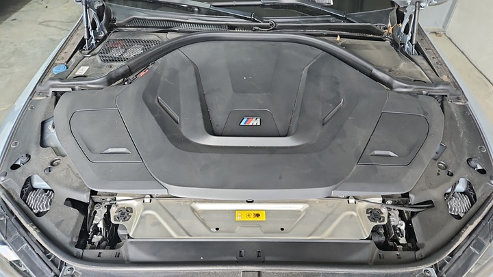 Foto 11 van BMW i4