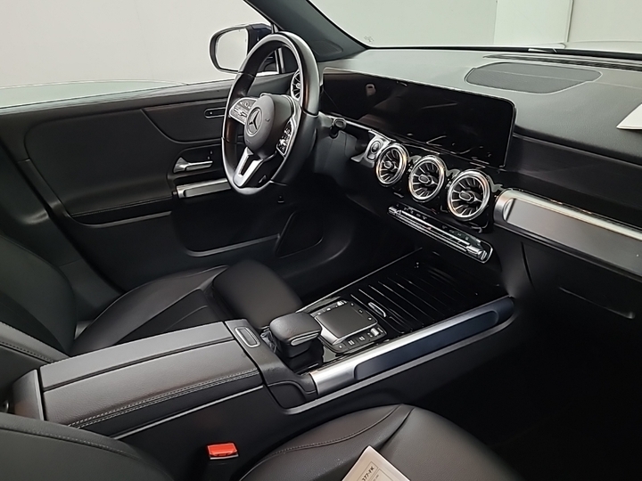 Foto 7 van Mercedes EQB