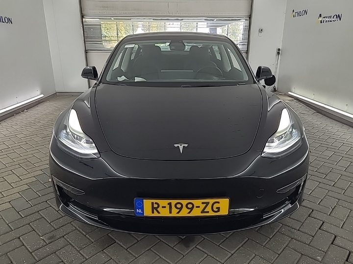 Foto 14 van Tesla Model 3