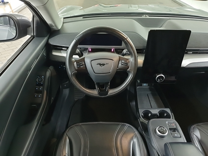Foto 9 van Ford Mustang