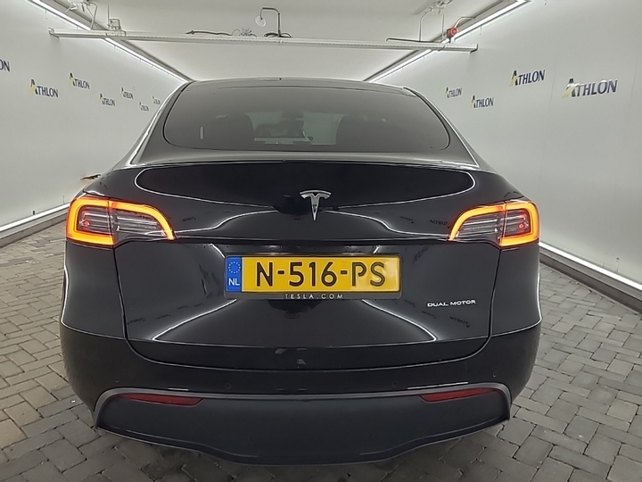 Foto 14 van Tesla Model Y