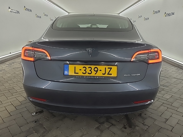 Foto 18 van Tesla Model 3