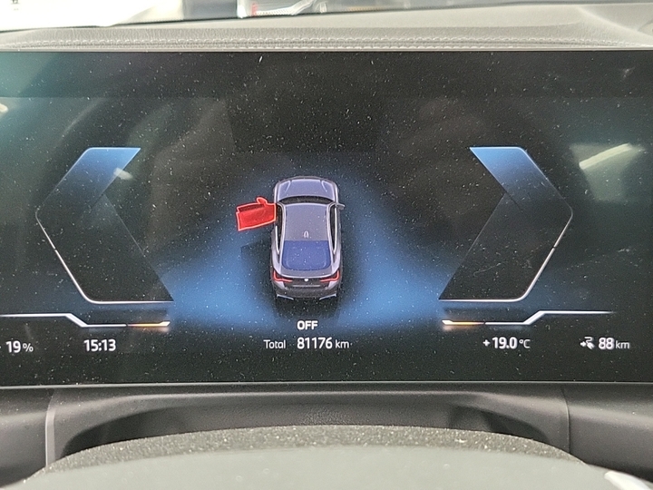 Foto 10 van BMW i4