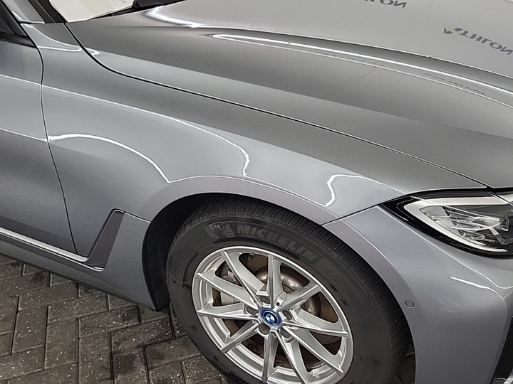 Foto 22 van BMW i4