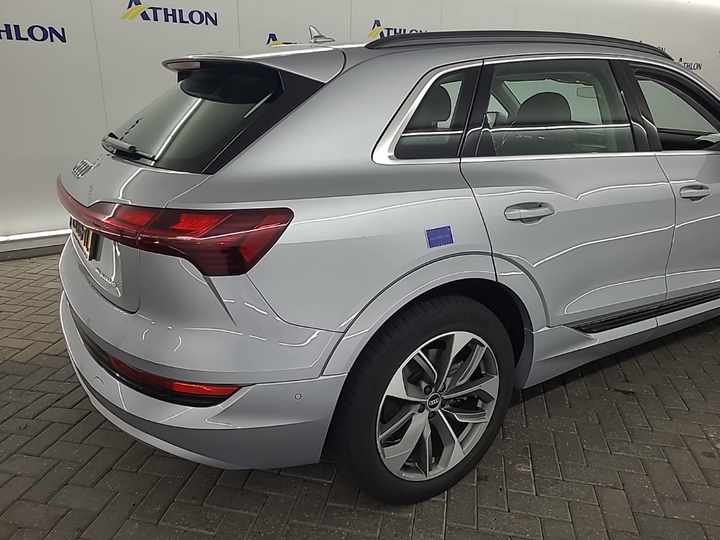 Foto 24 van Audi e-tron