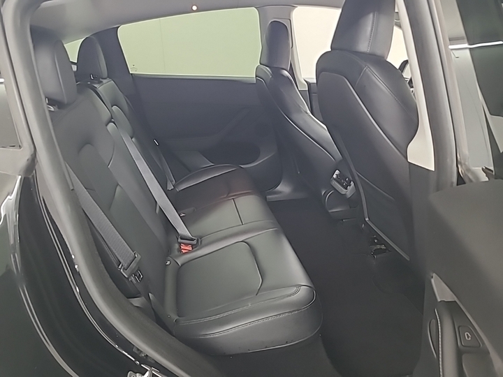 Foto 5 van Tesla Model Y
